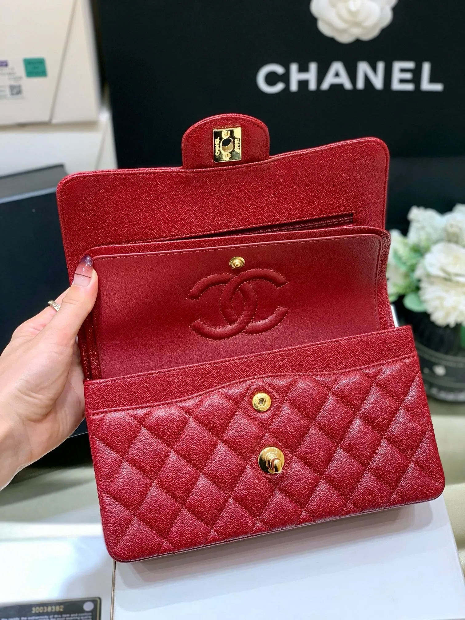 CC908 Classic Handbag / HIGHEST QUALITY VERSION / 6 × 9.9 × 2.5 in