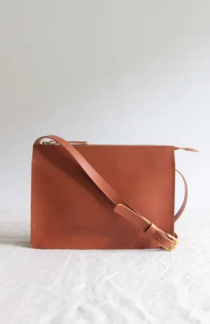 Classic crossbody bag brown