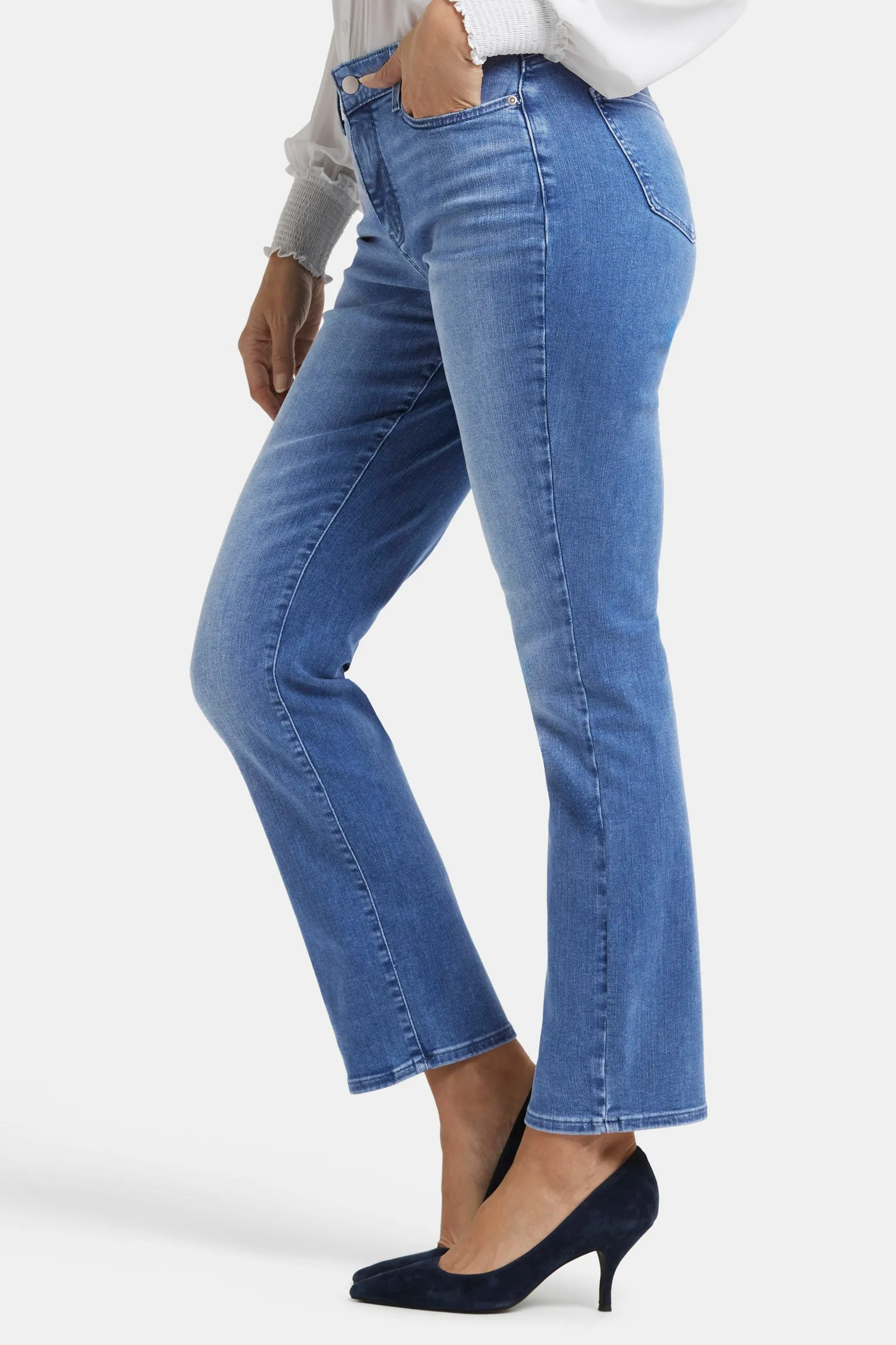 Ellison Straight Jeans - Stunning