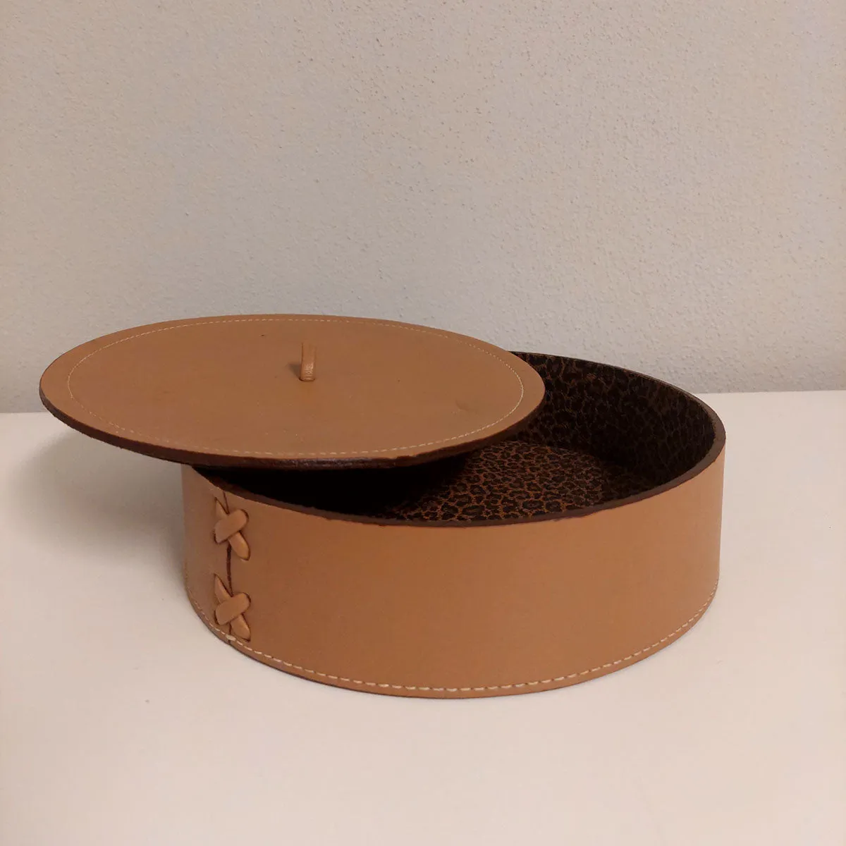 Leather Box - Handmade rope leather round box with lid