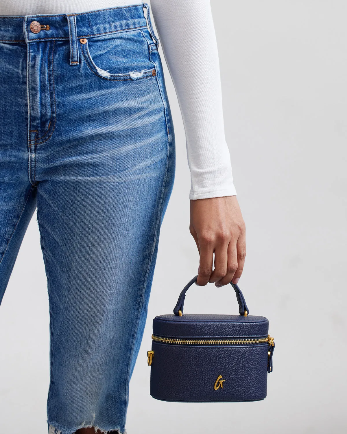 MINI PEBBLE VANITY BAG - NAVY