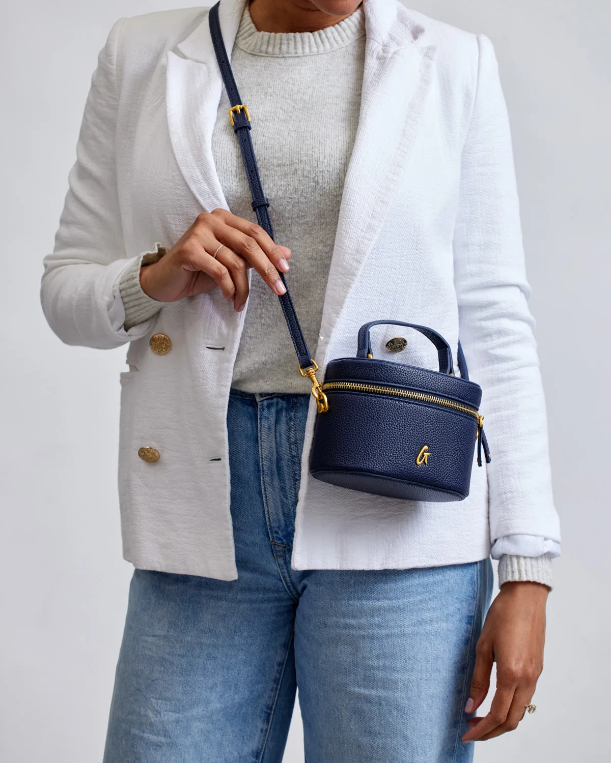 MINI PEBBLE VANITY BAG - NAVY