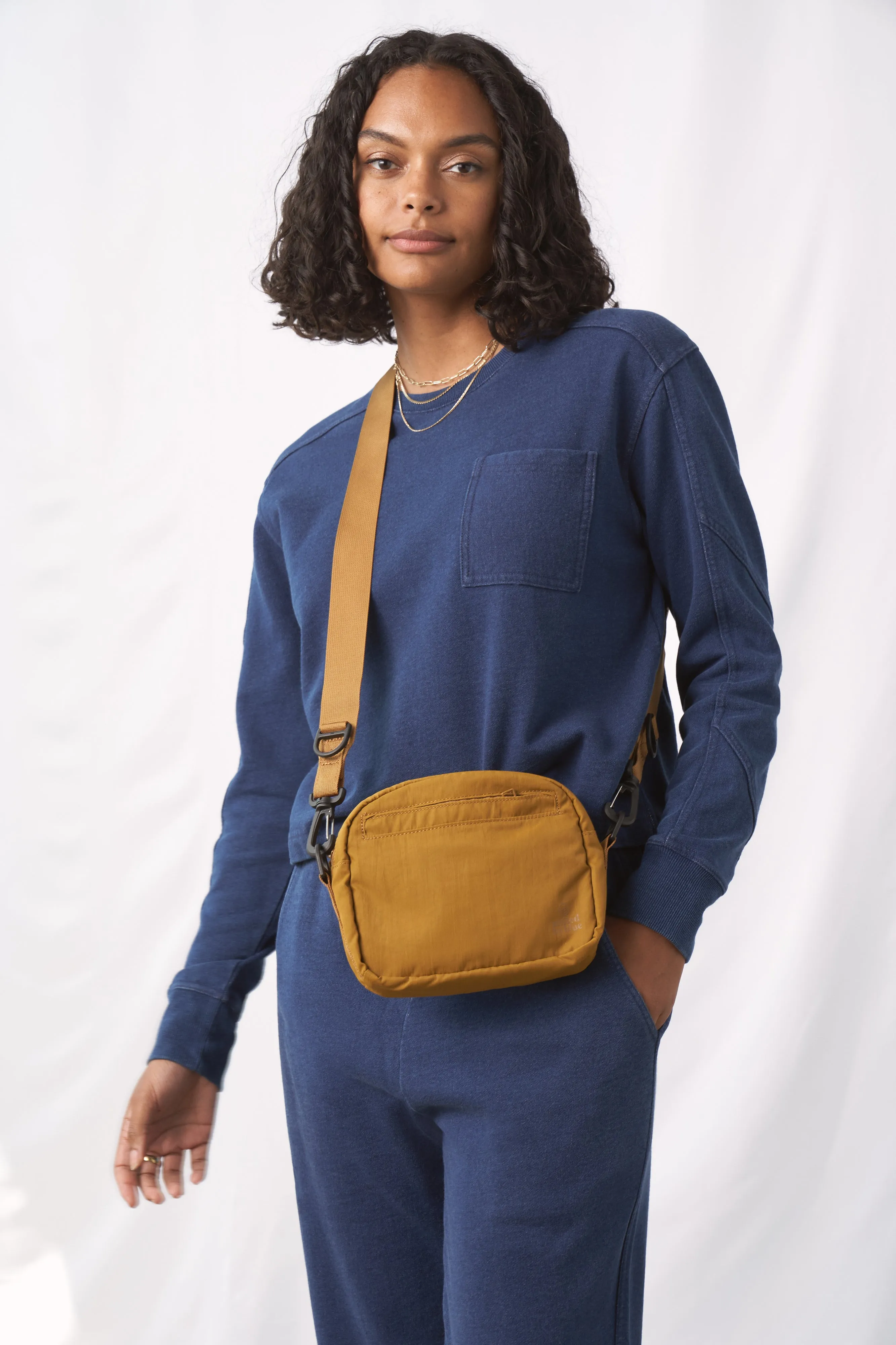 (Re)active™ 2L Convertible Crossbody