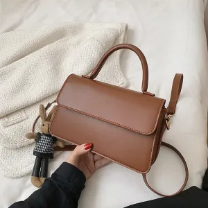 Retro small square bag ladies small handbag fashion classic leather messenger bag brown female bag send pendant