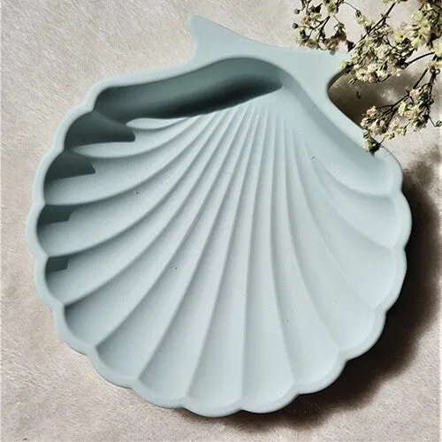 Shell design decorative Dish ( light blue )