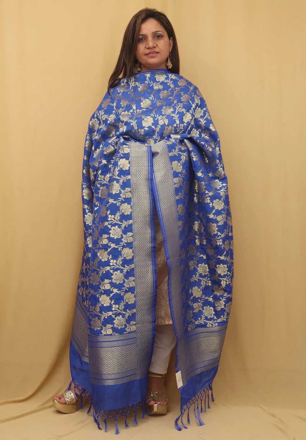 Stunning Blue Banarasi Silk Dupatta - Versatile and Elegant!