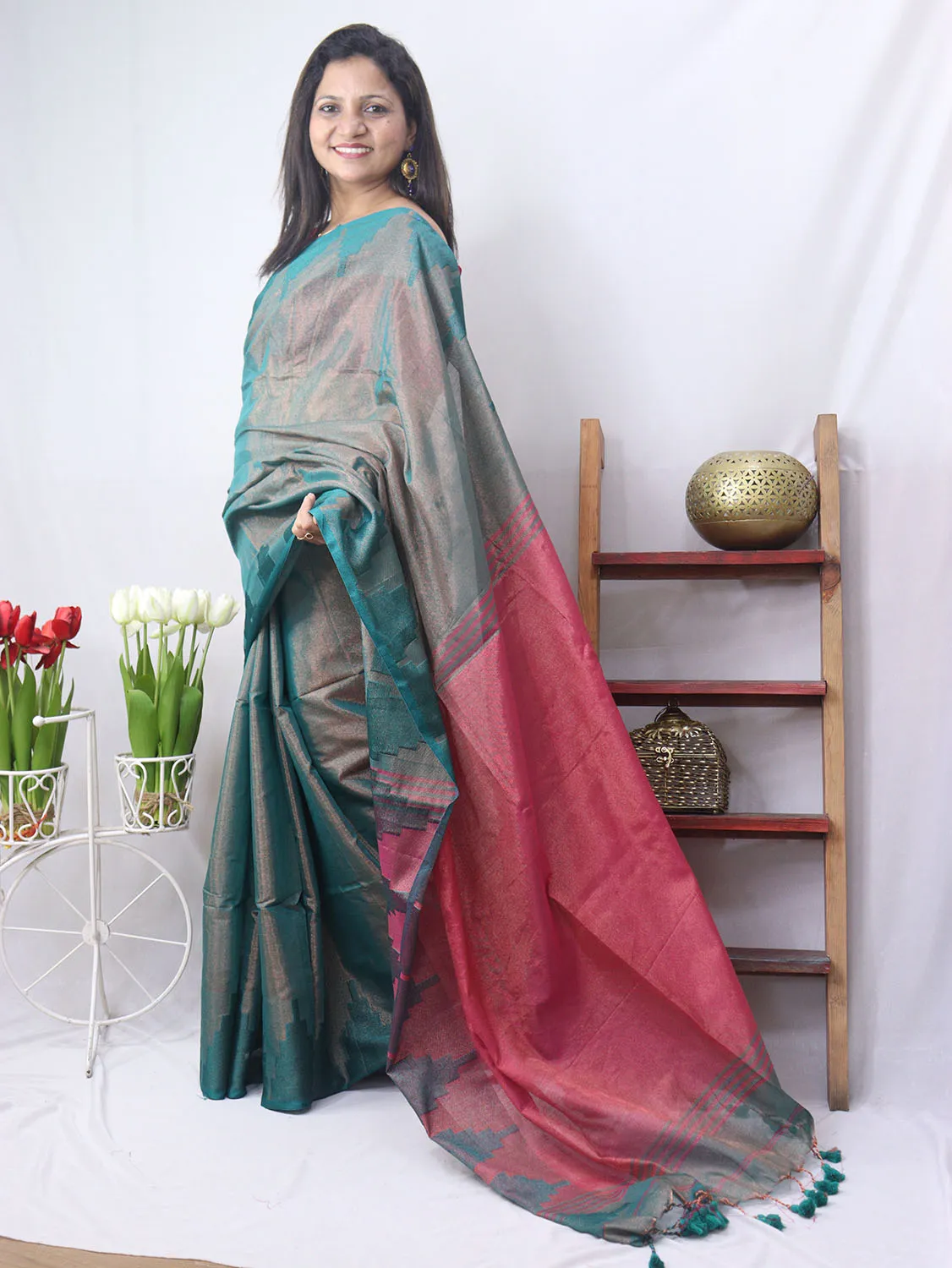 Stunning Blue Bengal Tissue Cotton Saree for Elegant Style