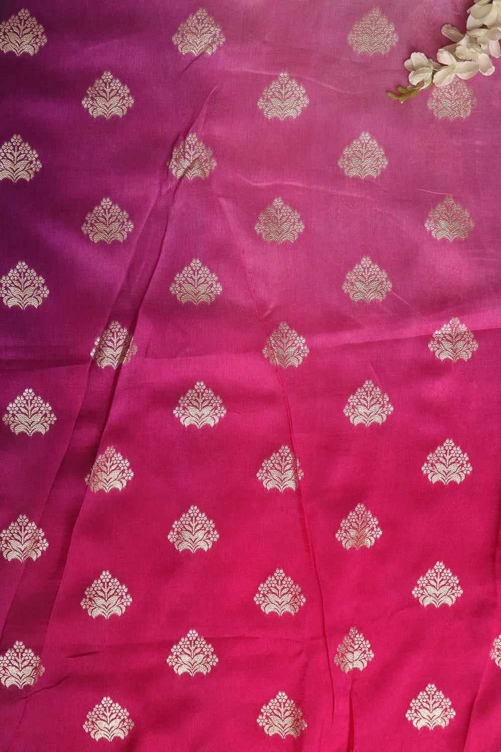 Stunning Multicolor Banarasi Dola Silk Shaded Fabric ( 2.5 Mtr )