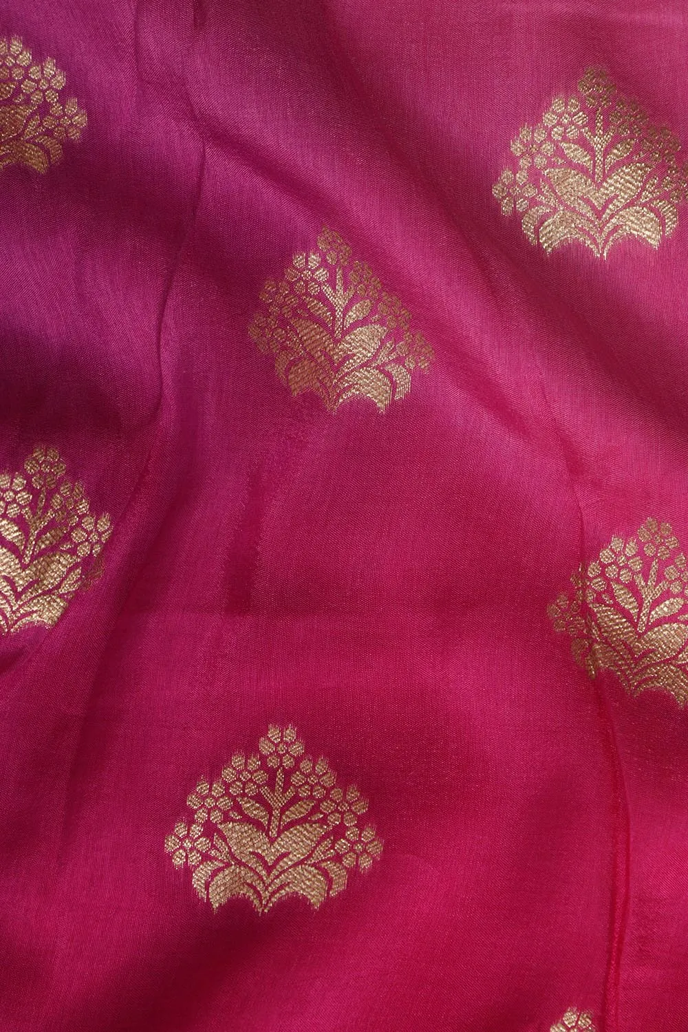 Stunning Multicolor Banarasi Dola Silk Shaded Fabric ( 2.5 Mtr )