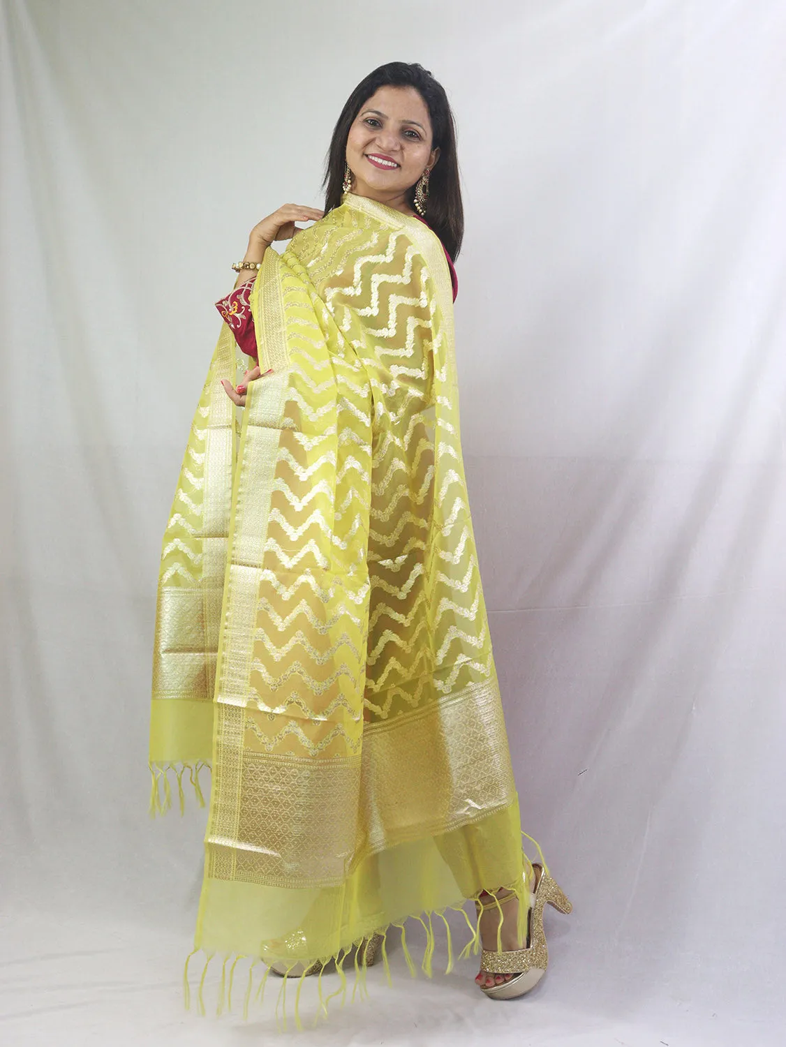 Stunning Yellow Banarasi Organza Dupatta - Perfect for Any Occasion!