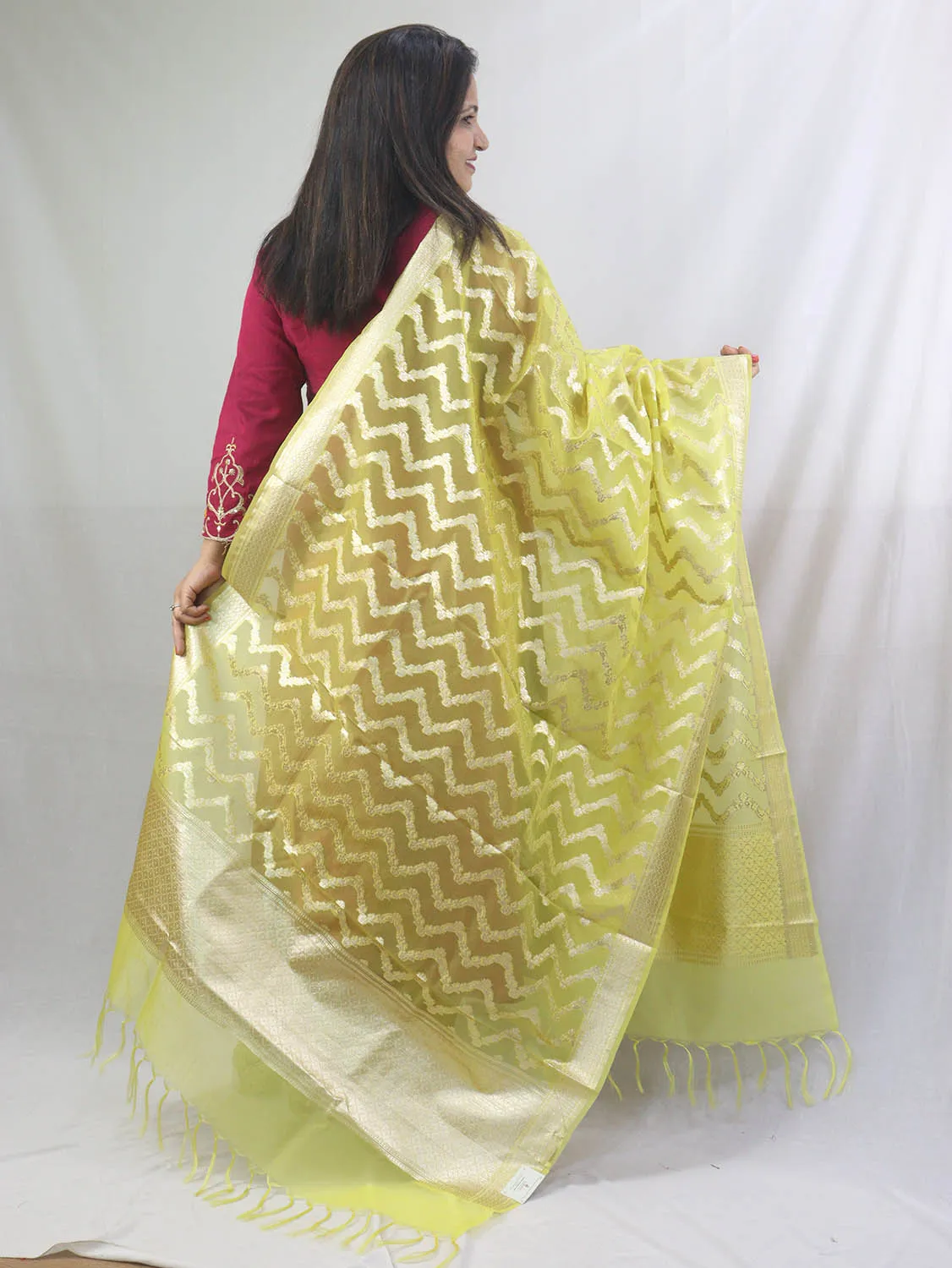 Stunning Yellow Banarasi Organza Dupatta - Perfect for Any Occasion!