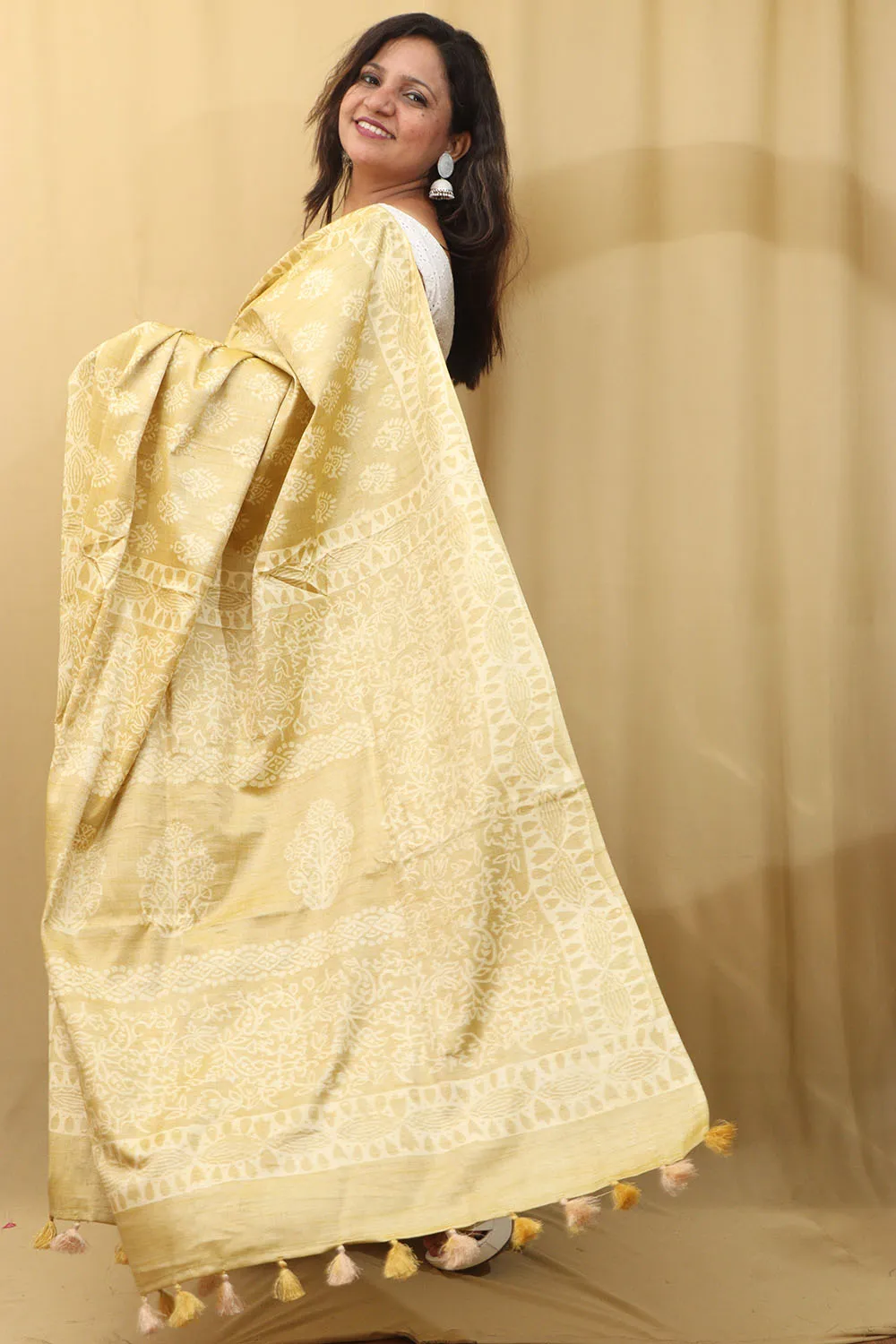 Stunning Yellow Bhagalpur Silk Saree - Elegant and Timeless